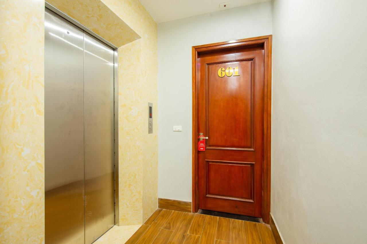 OYO 411 Van Nam Hotel Hanoi Buitenkant foto
